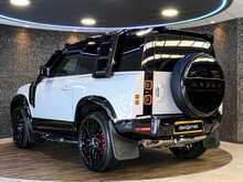 Land Rover Defender 90 D250 MHEV X-Dynamic SE - U13993