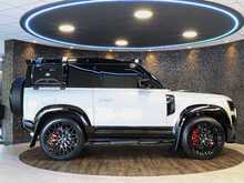 Land Rover Defender 90 D250 MHEV X-Dynamic SE - U13993
