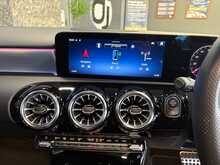 Mercedes-Benz A Class A200h MHEV AMG Line - U14001