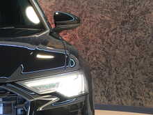 Audi A6 Avant TFSI Black Edition - U14006