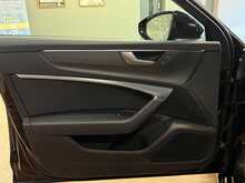 Audi A6 Avant TFSI Black Edition - U14006