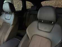 Audi A6 Avant TFSI Black Edition - U14006