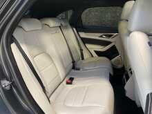 Jaguar F-PACE D200 MHEV R-Dynamic SE Black - U14011