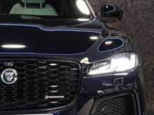 Jaguar F-PACE D200 MHEV R-Dynamic SE Black - U14011
