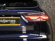 Jaguar F-PACE D200 MHEV R-Dynamic SE Black - U14011