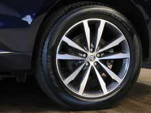 Jaguar F-PACE D200 MHEV R-Dynamic SE Black - U14011