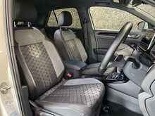 Volkswagen T-Roc TSI R-Line - U14017