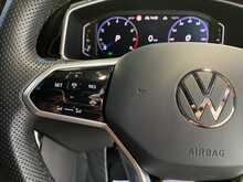 Volkswagen T-Roc TSI R-Line - U14017