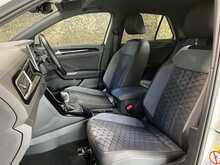 Volkswagen T-Roc TSI R-Line - U14017