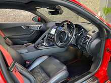 Jaguar F-Type V6 Chequered Flag - U14019