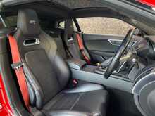 Jaguar F-Type V6 Chequered Flag - U14019