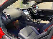 Jaguar F-Type V6 Chequered Flag - U14019