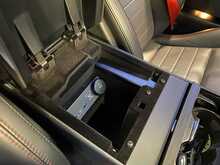 Jaguar F-Type V6 Chequered Flag - U14019