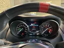 Jaguar F-Type V6 Chequered Flag - U14019