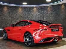 Jaguar F-Type V6 Chequered Flag - U14019