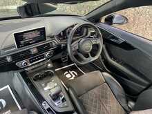 Audi RS4 Avant TFSI V6 Sport Edition - U14037