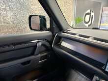 Land Rover Defender 90 D250 MHEV X-Dynamic HSE - U14045