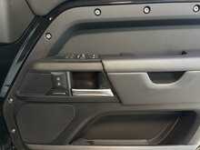 Land Rover Defender 90 D250 MHEV X-Dynamic HSE - U14045