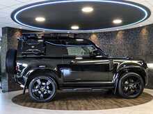 Land Rover Defender 90 D250 MHEV X-Dynamic HSE - U14045