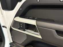 Land Rover Defender 90 D250 MHEV X-Dynamic HSE - U14046