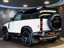 Land Rover Defender 90 D250 MHEV X-Dynamic HSE - U14046