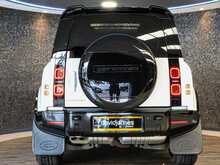 Land Rover Defender 90 D250 MHEV X-Dynamic HSE - U14046