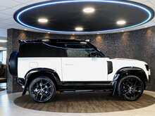 Land Rover Defender 90 D250 MHEV X-Dynamic HSE - U14046