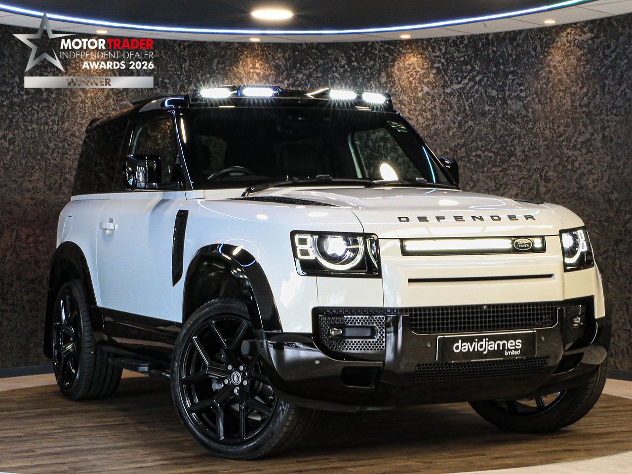 Land Rover Defender 90 D250 MHEV X-Dynamic HSE - U14046