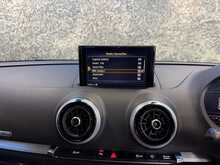 Audi S3 TFSI Black Edition - U14050