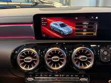 Mercedes-Benz CLA CLA35 AMG - U14060