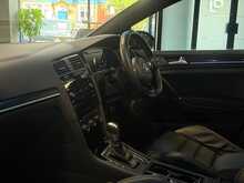 Volkswagen Golf TSI R - U14071