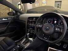 Volkswagen Golf TSI R - U14071
