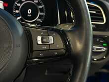 Volkswagen Golf TSI R - U14071