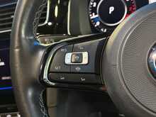 Volkswagen Golf TSI R - U14071