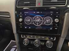 Volkswagen Golf TSI R - U14071