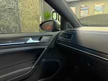 Volkswagen Golf TSI R - U14071