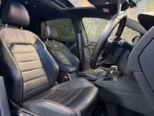Volkswagen Golf TSI R - U14071