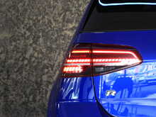 Volkswagen Golf TSI R - U14071