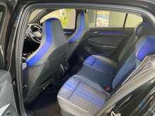Volkswagen Golf TSI R Black Edition - U14102