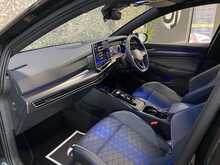 Volkswagen Golf TSI R Black Edition - U14102