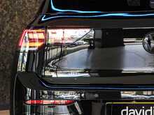 Volkswagen Golf TSI R Black Edition - U14102