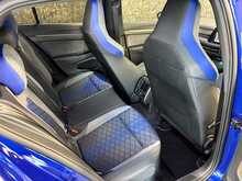 Volkswagen Golf TSI R - U14110