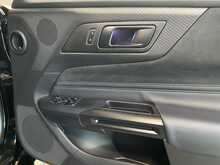 Ford Mustang V8 Dark Horse - U14114