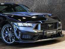 Ford Mustang V8 Dark Horse - U14114