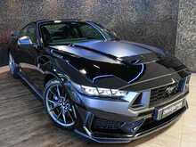 Ford Mustang V8 Dark Horse - U14114
