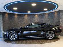Ford Mustang V8 Dark Horse - U14114