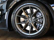 Ford Mustang V8 Dark Horse - U14114