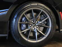 Ford Mustang V8 Dark Horse - U14114