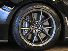 Ford Mustang V8 Dark Horse - U14114