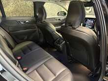 Volvo V60 B4 MHEV Ultra - U14120